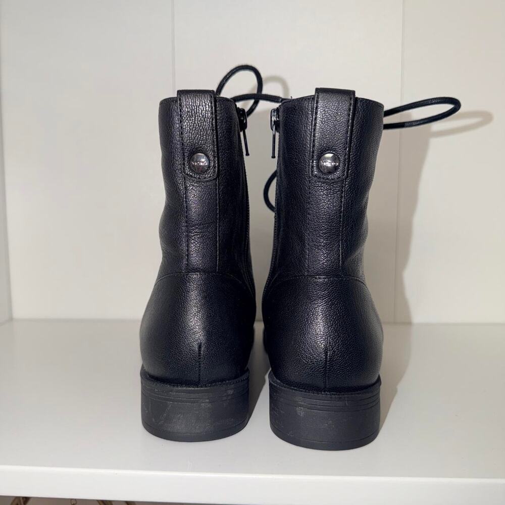 Vionic black leather lace up - Picture 2 of 5
